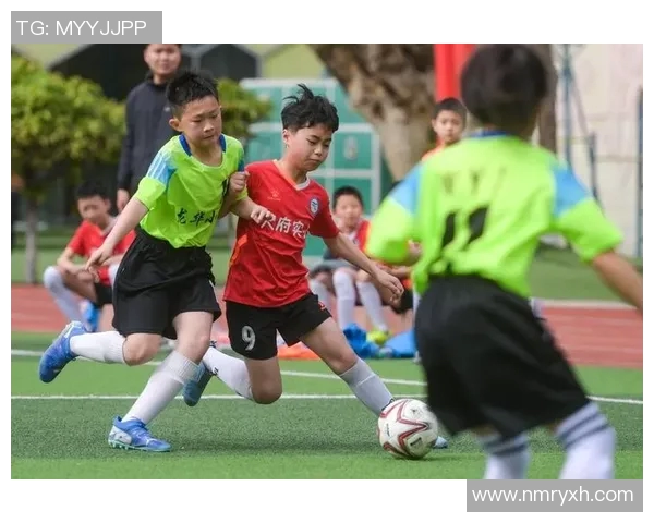 汇聚世界足球巨星经典瞬间全景展现璀璨绿茵荣耀风采